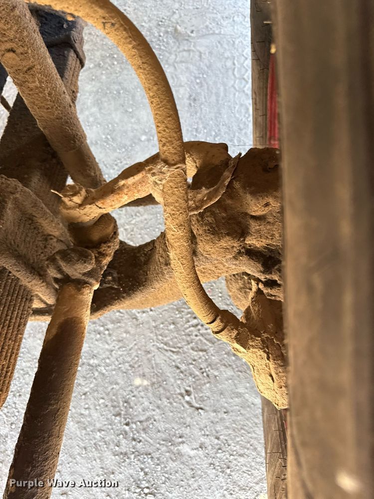 image for item DZ4082 1984 Autocar semi truck