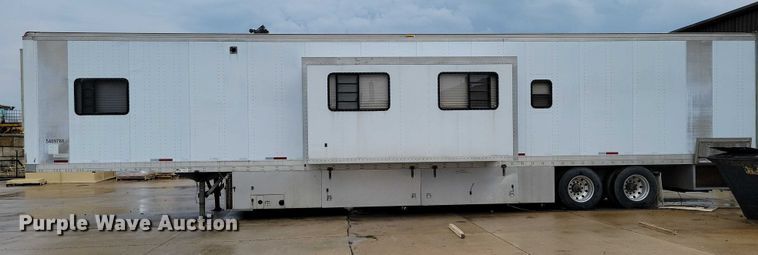 image for item DZ6611 1997 Fruehauf FBHLP9 camper