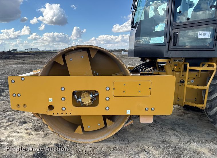 image for item EA1889 2023 Caterpillar CS56B single drum vibratory roller