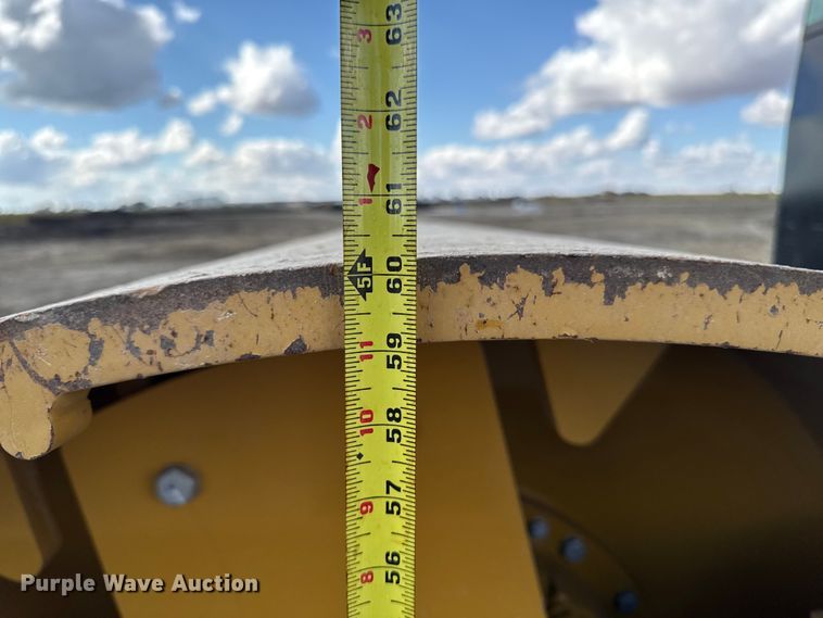 image for item EA1889 2023 Caterpillar CS56B single drum vibratory roller