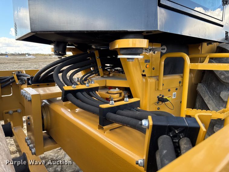 image for item EA1889 2023 Caterpillar CS56B single drum vibratory roller