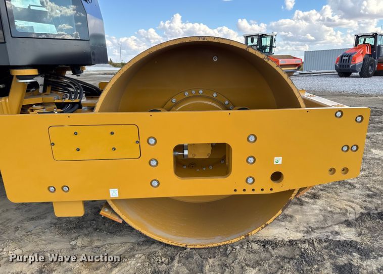 image for item EA1889 2023 Caterpillar CS56B single drum vibratory roller