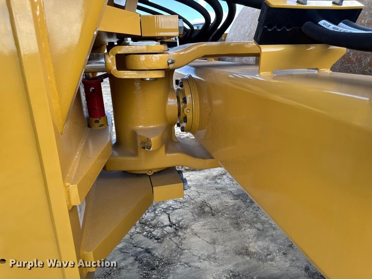 image for item EA1889 2023 Caterpillar CS56B single drum vibratory roller