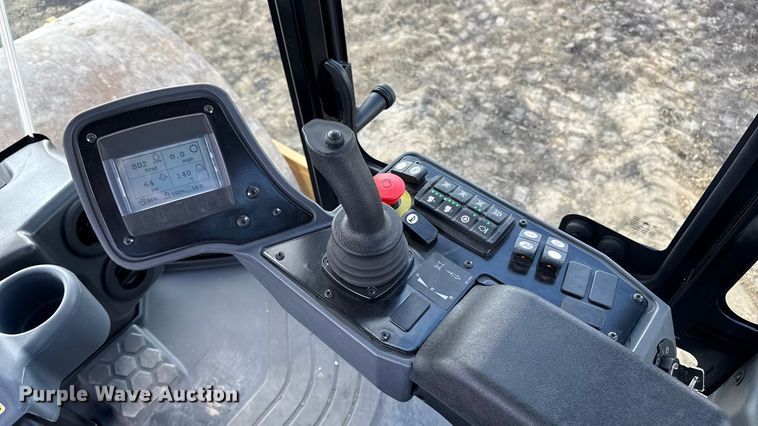 image for item EA1889 2023 Caterpillar CS56B single drum vibratory roller