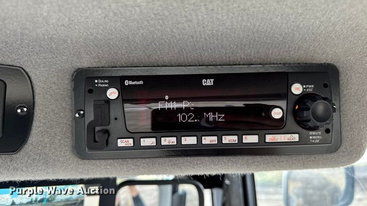 image for item EA1889 2023 Caterpillar CS56B single drum vibratory roller