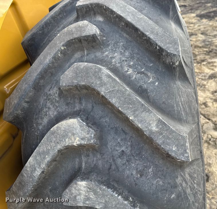 image for item EA1889 2023 Caterpillar CS56B single drum vibratory roller