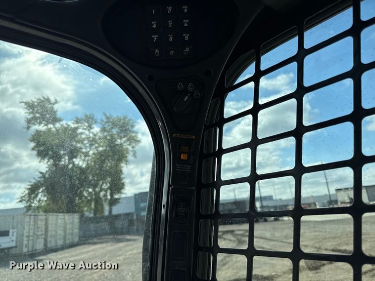 image for item EA1950 2019 Bobcat T770 tracked skid steer loader