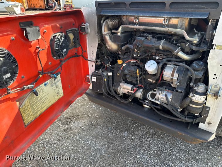 image for item EA1950 2019 Bobcat T770 tracked skid steer loader