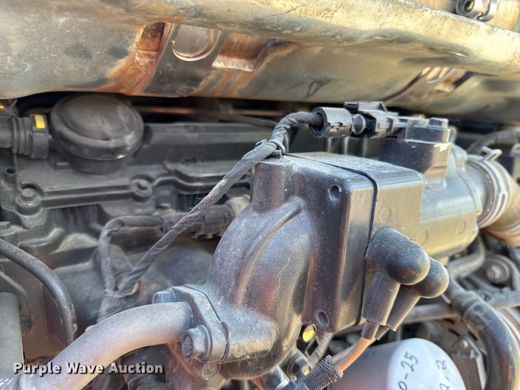 image for item EA1950 2019 Bobcat T770 tracked skid steer loader