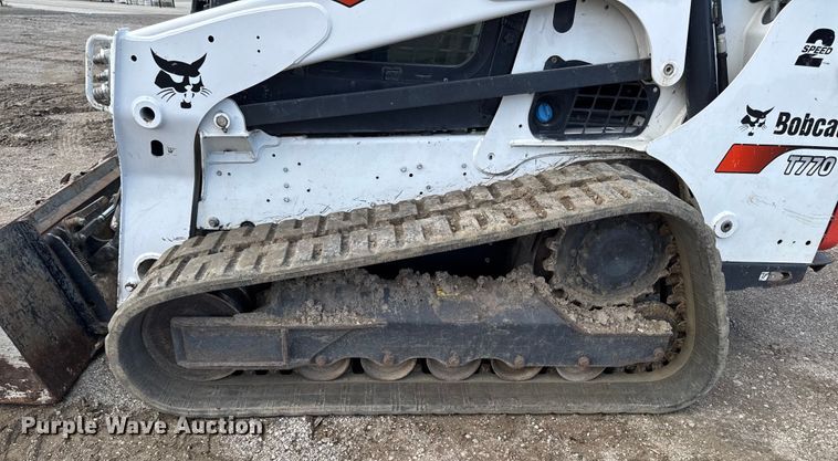 image for item EA1950 2019 Bobcat T770 tracked skid steer loader