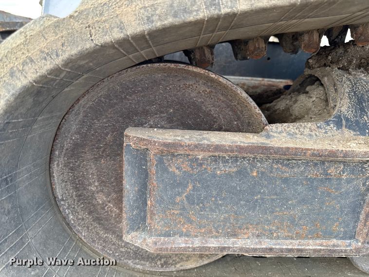 image for item EA1950 2019 Bobcat T770 tracked skid steer loader