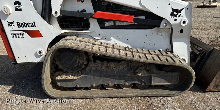 image for item EA1950 2019 Bobcat T770 tracked skid steer loader