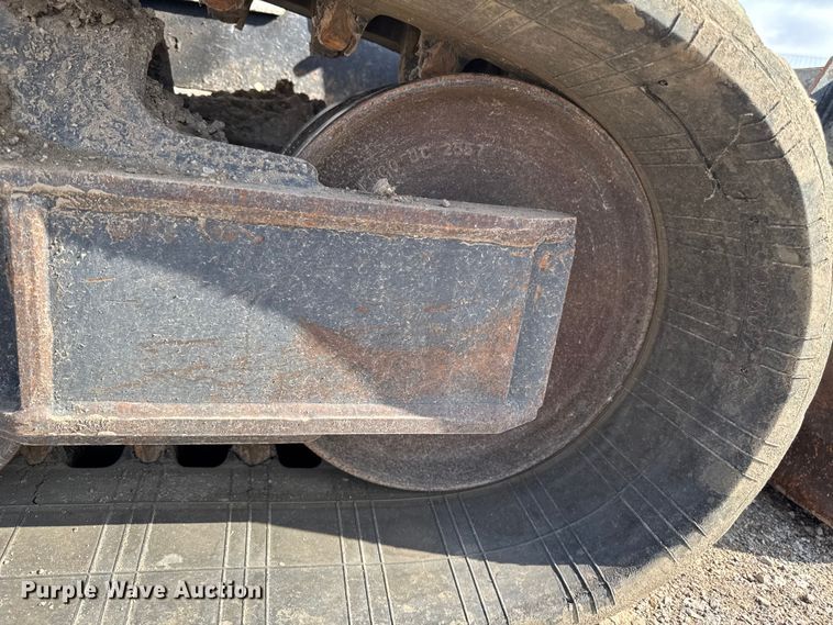 image for item EA1950 2019 Bobcat T770 tracked skid steer loader