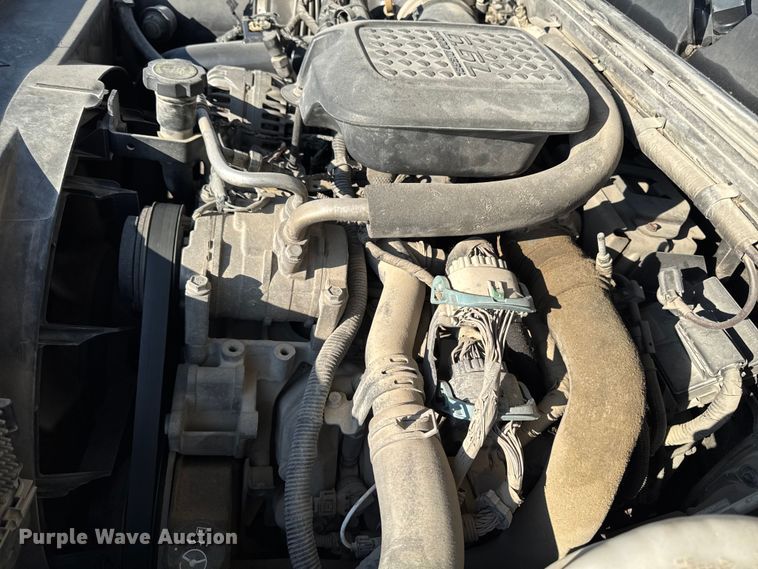 image for item EA1954 2008 Chevrolet Silverado 3500HD Crew Cab flatbed pickup truck