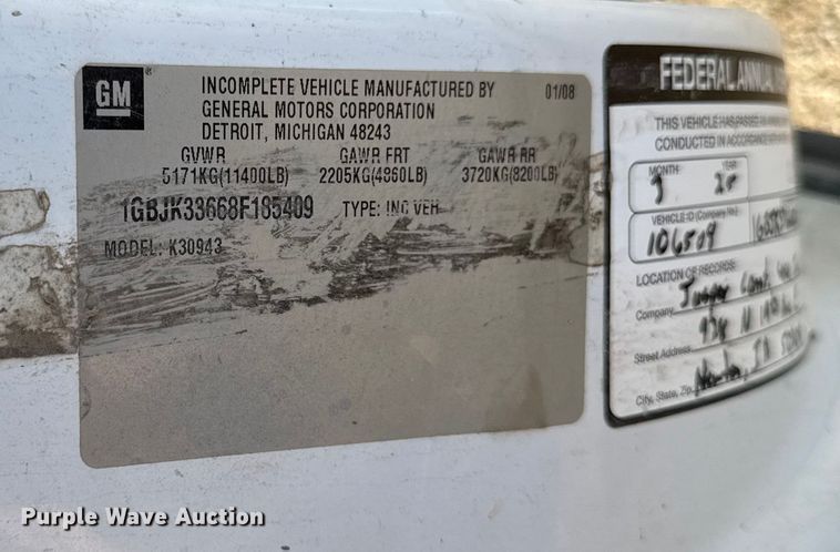 image for item EA1954 2008 Chevrolet Silverado 3500HD Crew Cab flatbed pickup truck