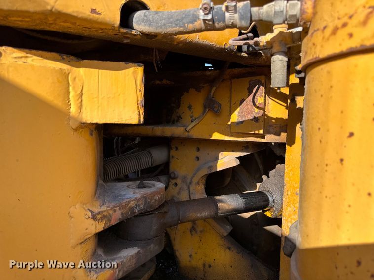image for item EA1955 1975 Caterpillar 966C wheel loader