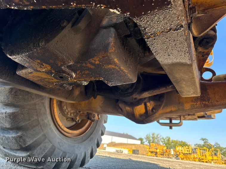 image for item EA1955 1975 Caterpillar 966C wheel loader