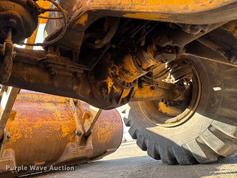 image for item EA1955 1975 Caterpillar 966C wheel loader