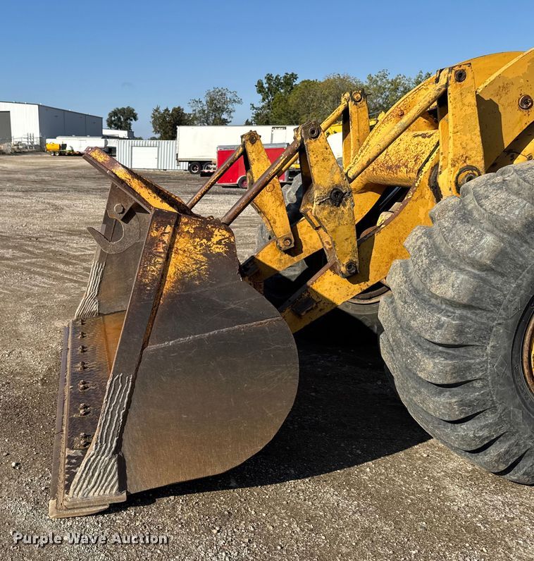 image for item EA1955 1975 Caterpillar 966C wheel loader