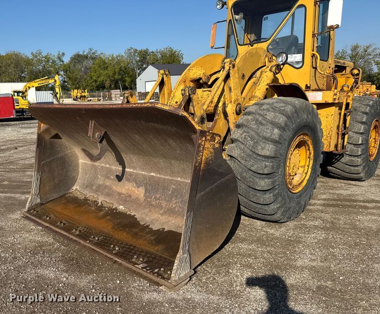 image for item EA1955 1975 Caterpillar 966C wheel loader