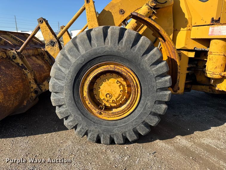 image for item EA1955 1975 Caterpillar 966C wheel loader
