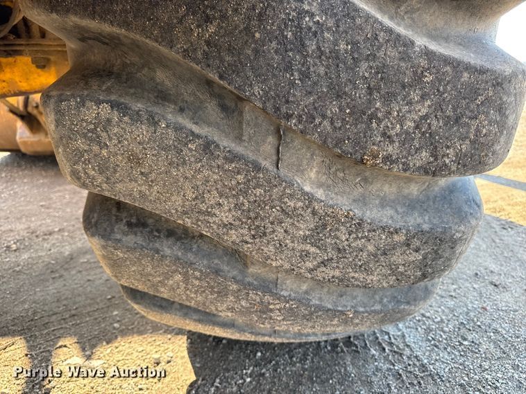 image for item EA1955 1975 Caterpillar 966C wheel loader