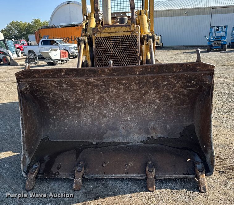 image for item EA1956 1971 Caterpillar 955K track loader