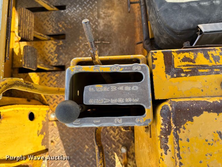 image for item EA1956 1971 Caterpillar 955K track loader