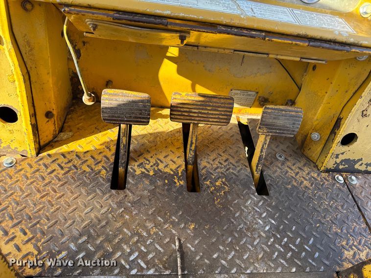 image for item EA1956 1971 Caterpillar 955K track loader