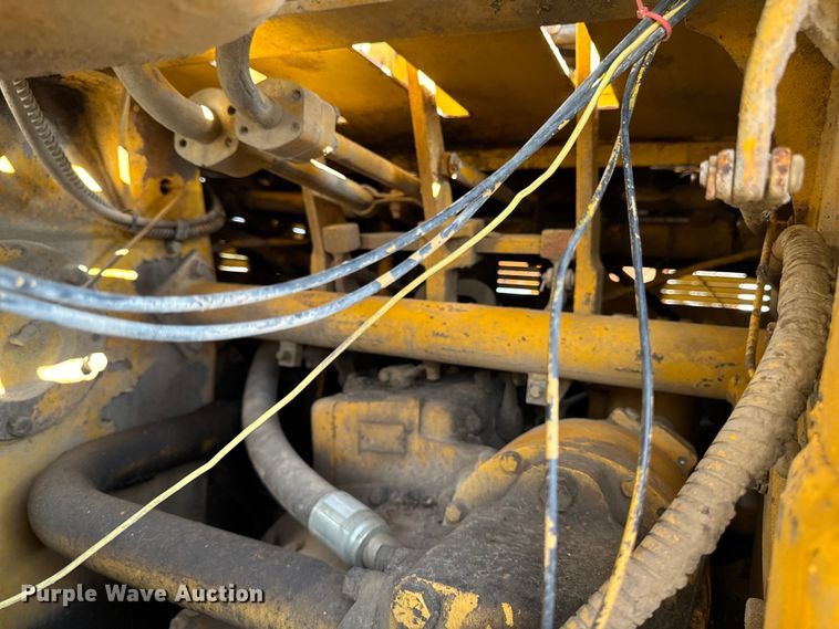 image for item EA1956 1971 Caterpillar 955K track loader