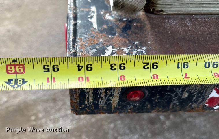 image for item EA1957 1990 International 4700 dump flatbed truck