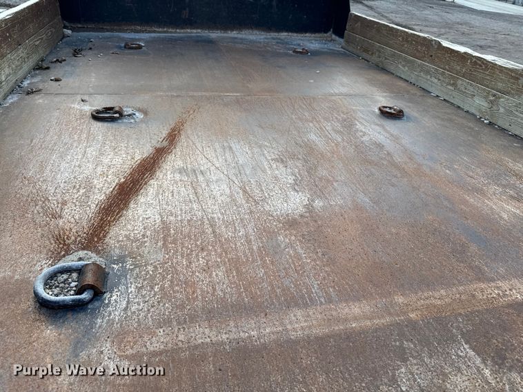 image for item EA1957 1990 International 4700 dump flatbed truck