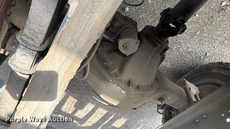 image for item EA1957 1990 International 4700 dump flatbed truck