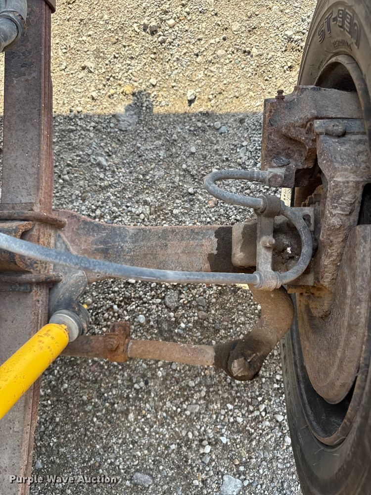 image for item EA1957 1990 International 4700 dump flatbed truck