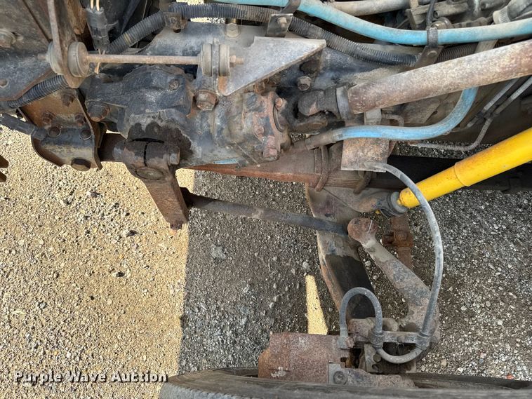 image for item EA1957 1990 International 4700 dump flatbed truck