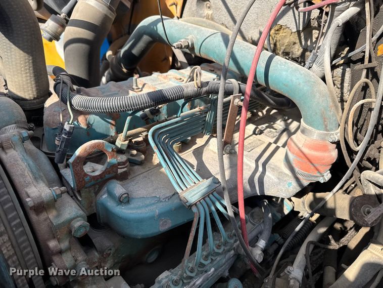 image for item EA1957 1990 International 4700 dump flatbed truck