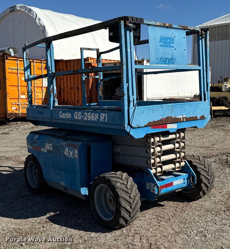 image for item EA1958 2007 Genie GS-2668 scissor lift