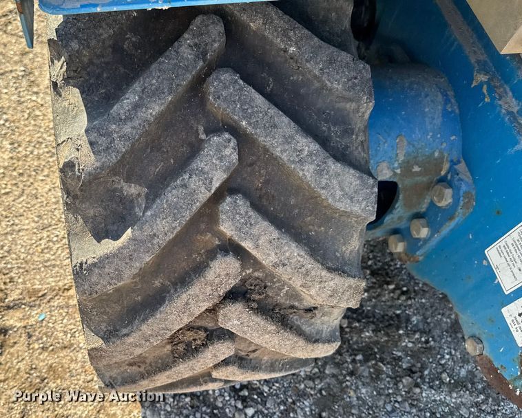 image for item EA1958 2007 Genie GS-2668 scissor lift