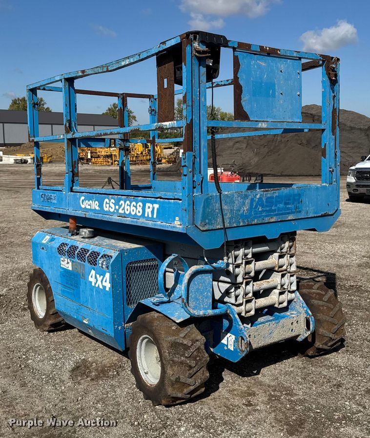 image for item EA1959 2006 Genie GS-2668 RT scissor lift