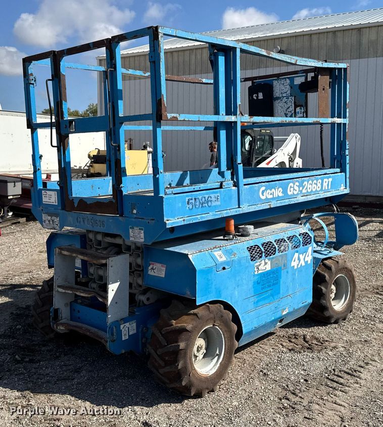 image for item EA1959 2006 Genie GS-2668 RT scissor lift