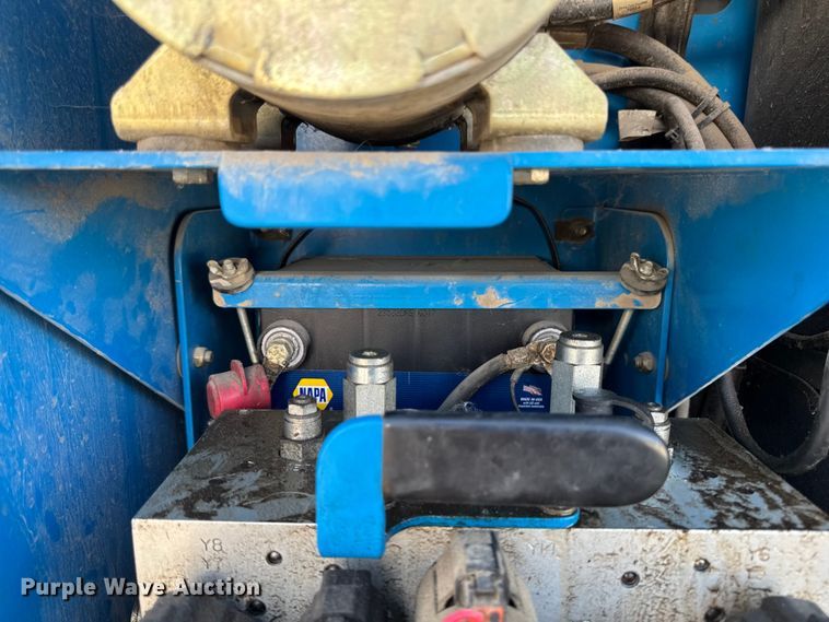 image for item EA1959 2006 Genie GS-2668 RT scissor lift