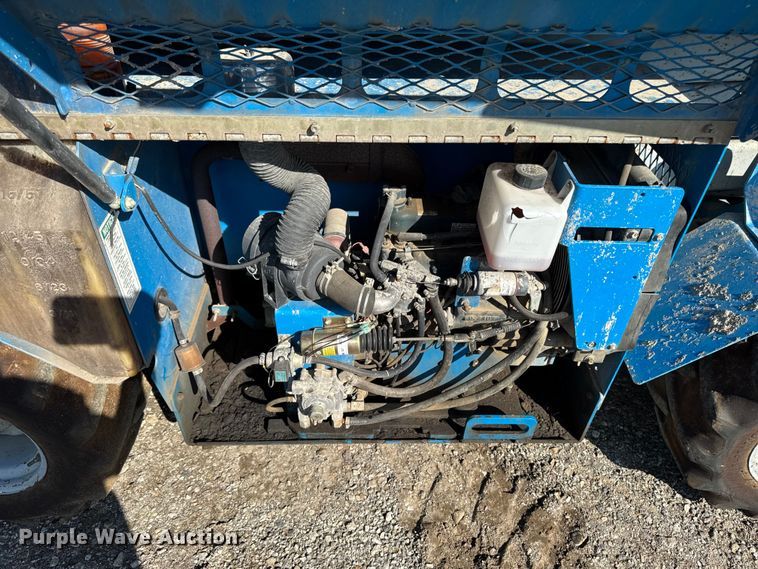 image for item EA1959 2006 Genie GS-2668 RT scissor lift