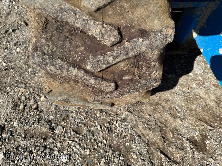 image for item EA1959 2006 Genie GS-2668 RT scissor lift