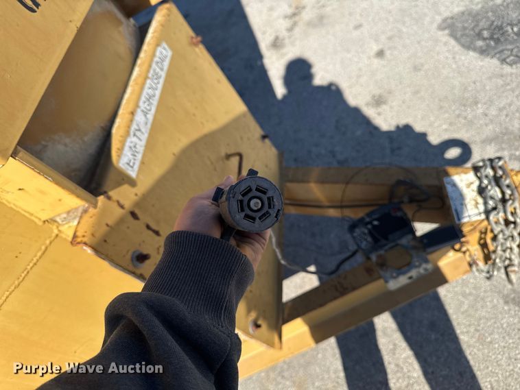 image for item EA1972 Surge bin