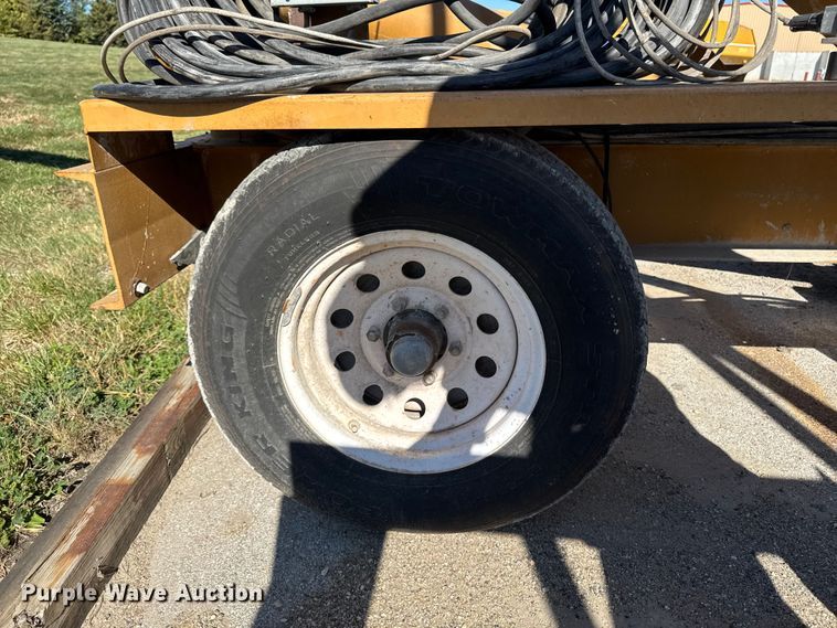 image for item EA1972 Surge bin