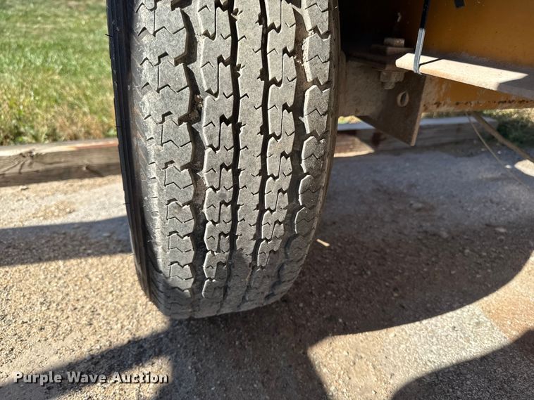 image for item EA1972 Surge bin