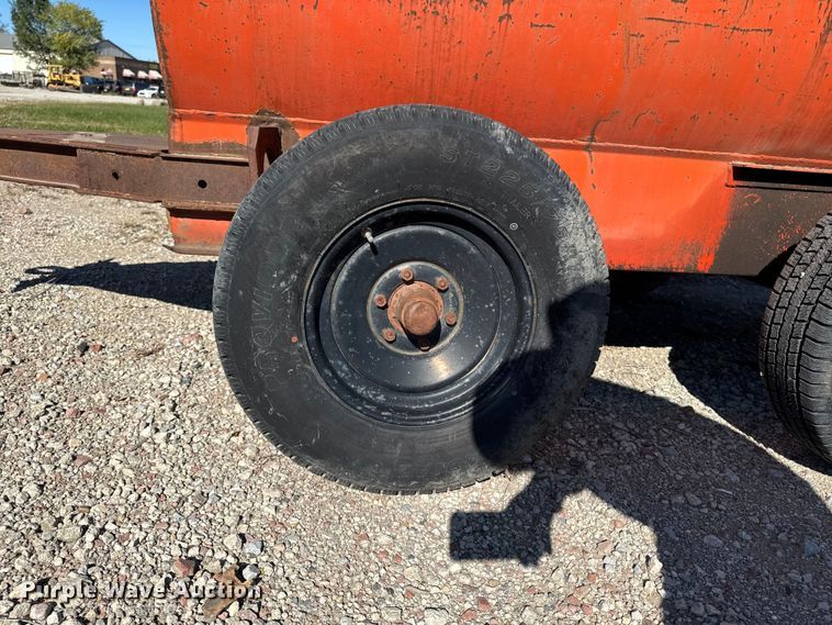 image for item EA1974 Fuel trailer