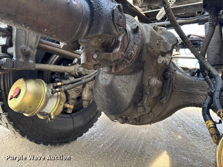 image for item EA1978 2006 Peterbilt 385 semi truck