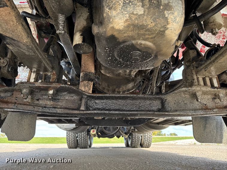 image for item EA1978 2006 Peterbilt 385 semi truck