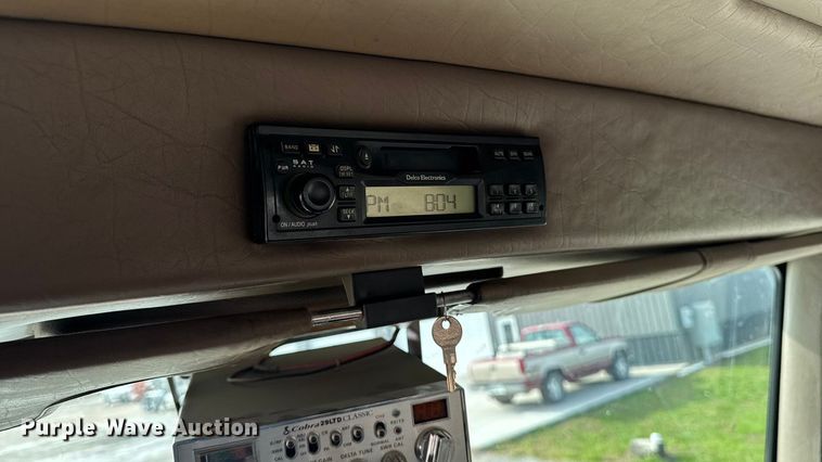 image for item EA1978 2006 Peterbilt 385 semi truck